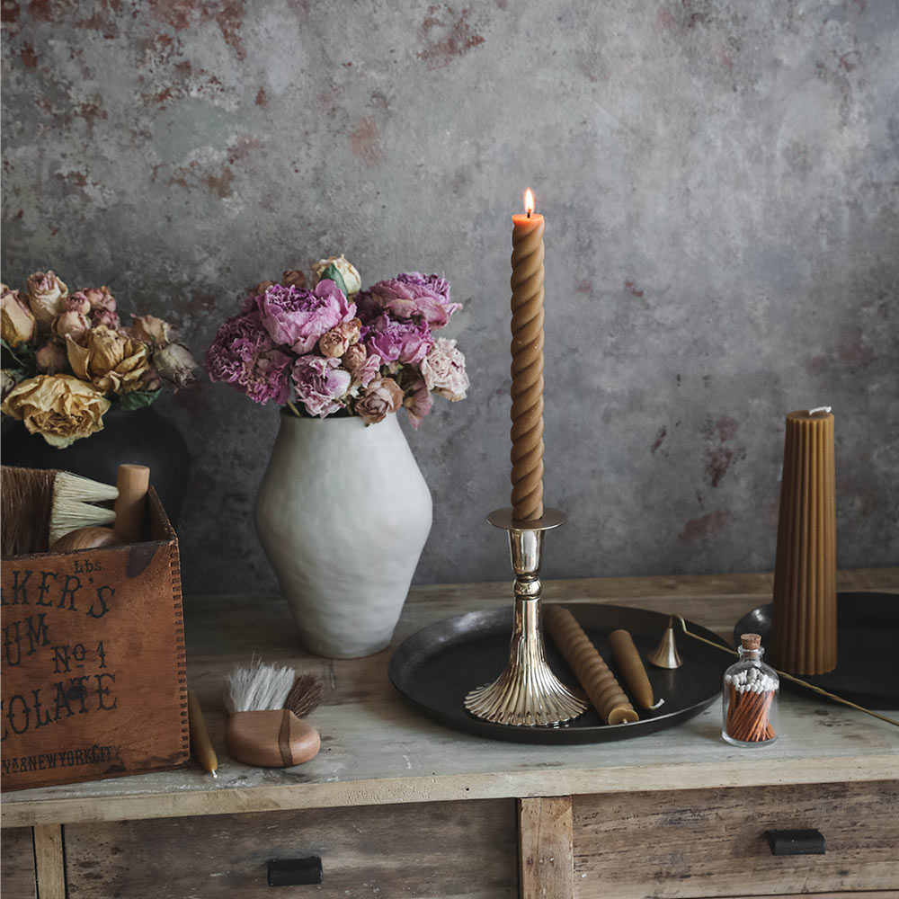 Vintage-inspired Fluted Candle Holder