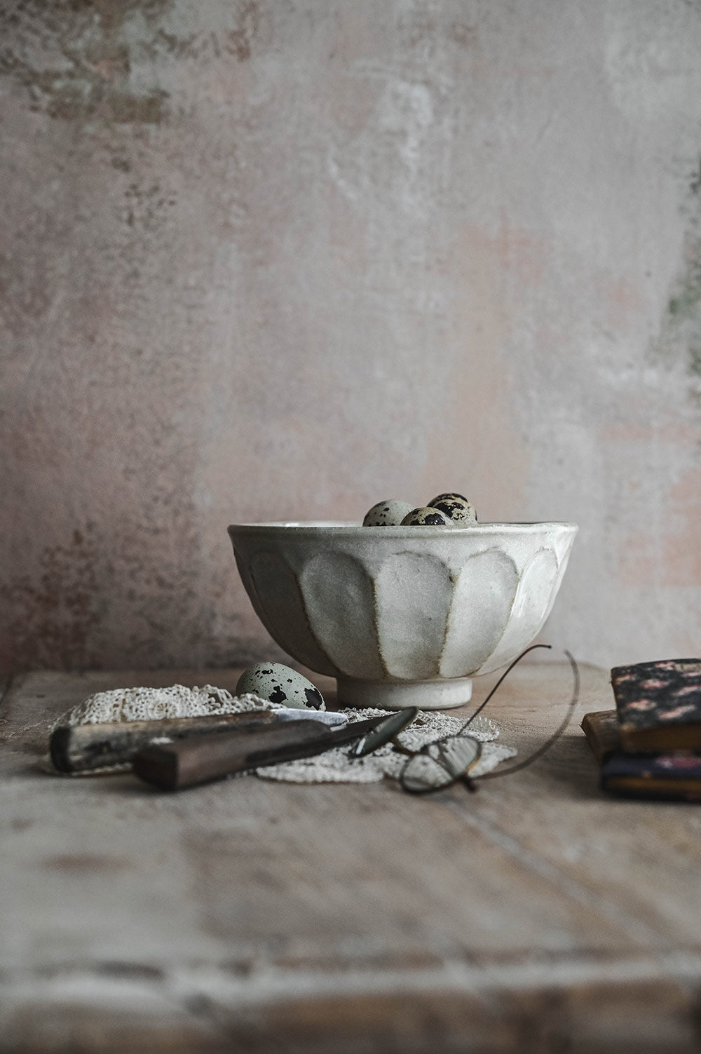 Ceramic Petal Carved Bowl