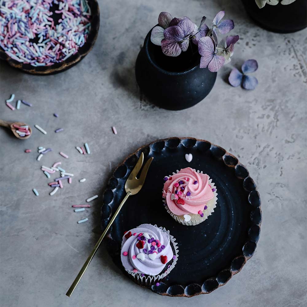 Ceramic Scalloped Dish - Dark